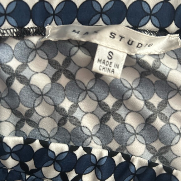 Max Studio Navy and White Geometric Skirt- Size Small - Picture 8 of 8
